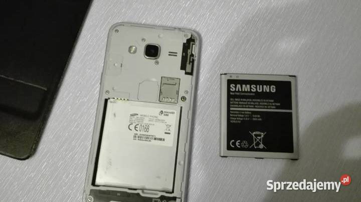 Telefon dotykowy Samsung model J 3