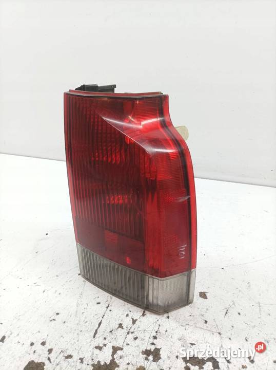 LAMPA TYŁ PRAWA KOMBI Volvo V70 II 19992007