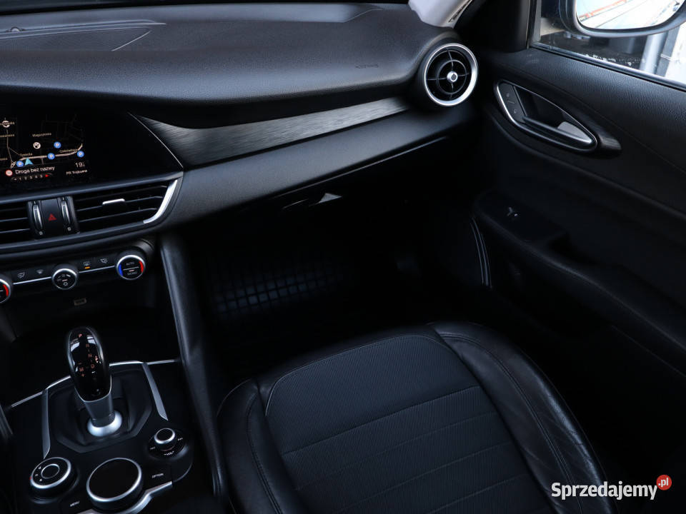 Alfa Romeo Giulia 20 Turbo łopatki zmiany biegów sprzedam