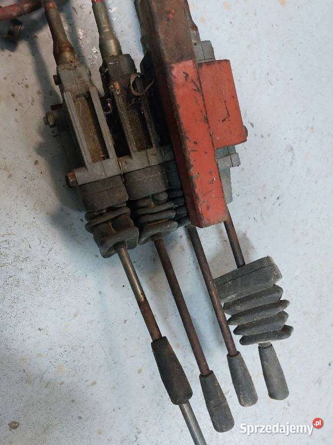 Dźwignie na linki rozdzielacz