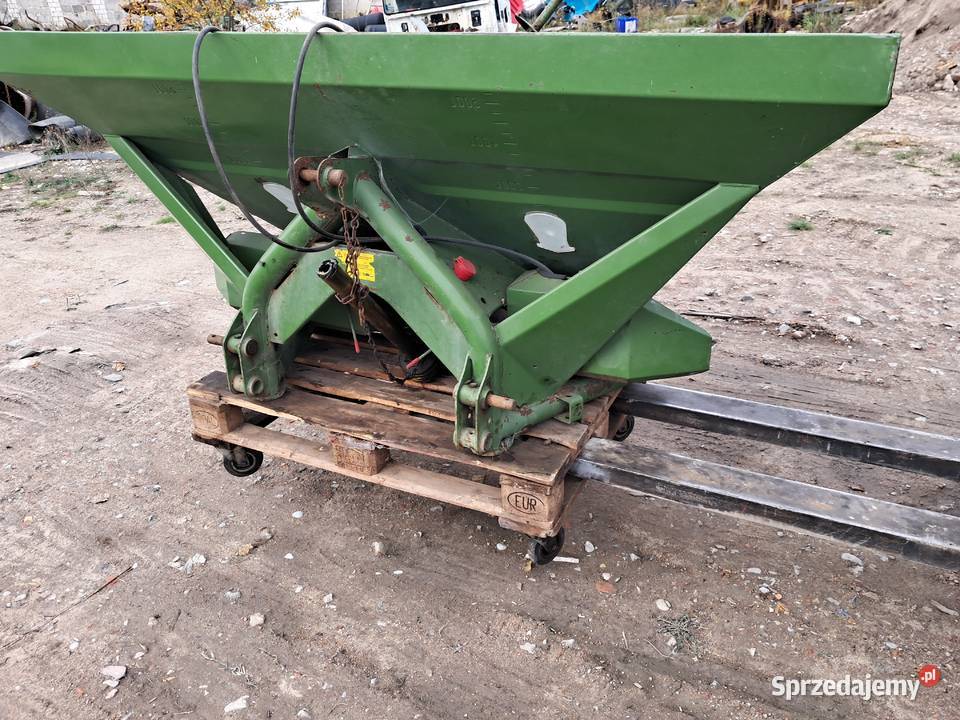 Rozsiewacz Amazone U 1001 dwutalerzowy