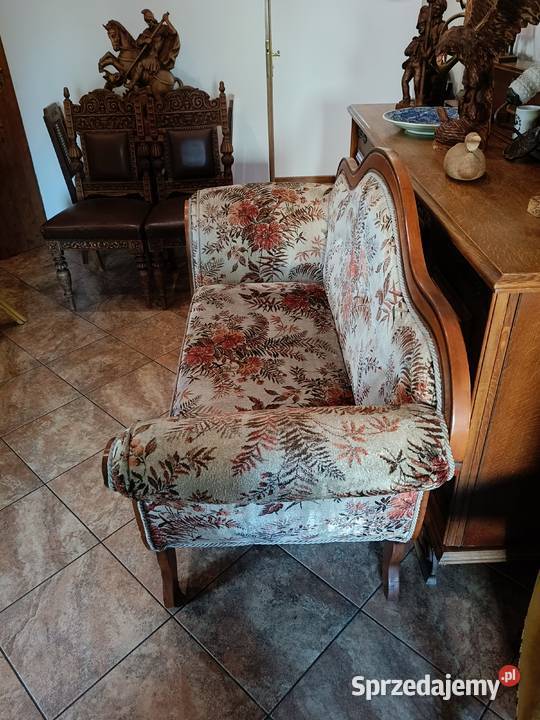 Kanapasofa piękna w stylu Biedermaier Sofy i kanapy Lipno