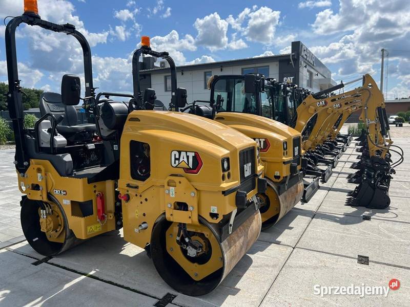 WALEC DROGOWY CATERPILLAR CB25 GC nie Tuliszków