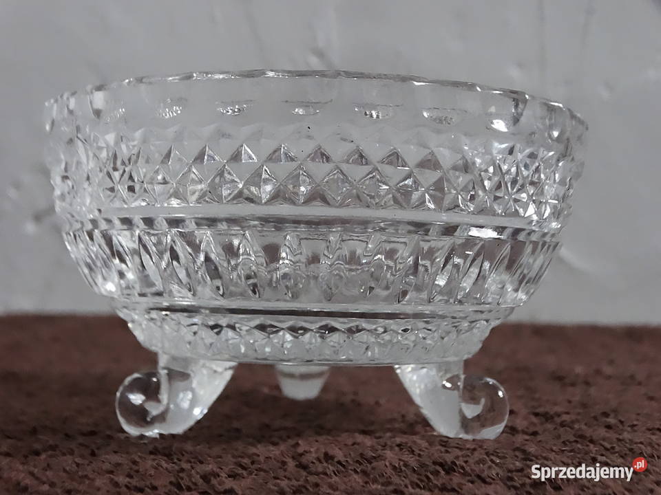 Elegancka Szklana Salaterka na Nóżkach Vintage Biłgoraj