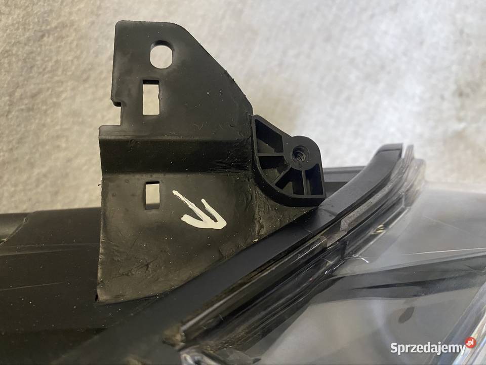 Lampa reflektor renault Clio IV 1216 Lampy przednie