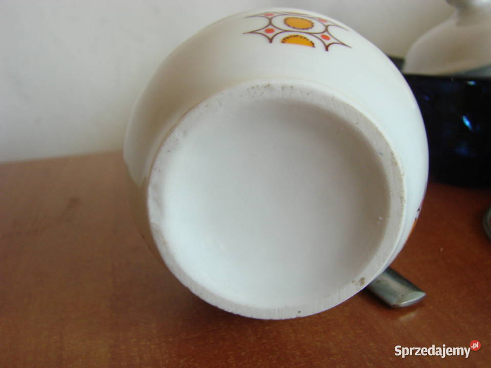 mała porcelanowa lampka naftowa Pruszcz Gdański