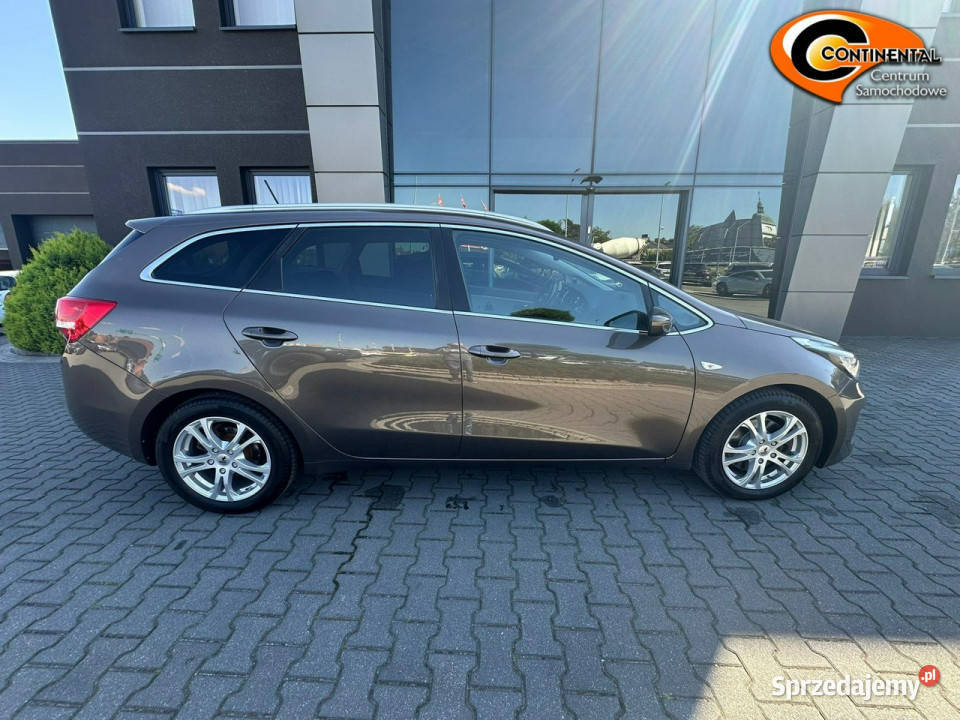 Kia Ceed Bogate wyposażenie II 2012 wspomaganie kierownicy Żory