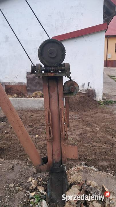 Stacjonarny ładowacz do obornika Polichno