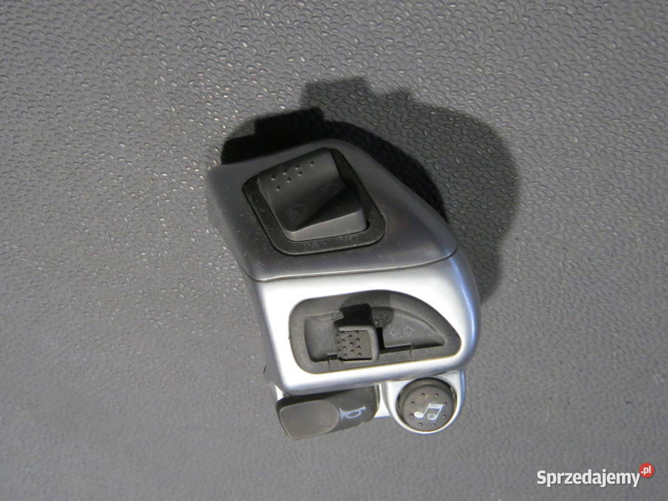 PIAGGIO MP3 125 HYBRID 250 300 500 MANETKA pomorskie