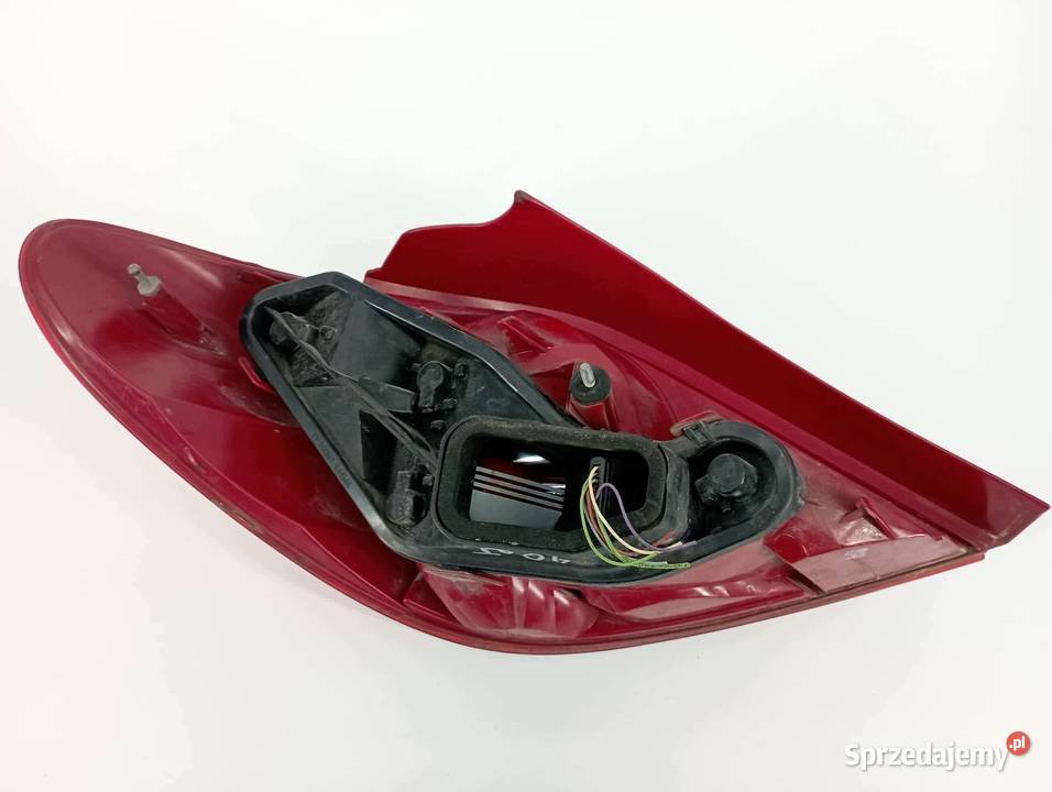 LAMPA TYŁ PRAWA EU Peugeot 207 I 20062012