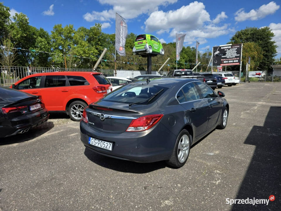 Opel Insignia 18 Benzyna 140 Nawigacja Bluetooth lakier metallic Słupsk