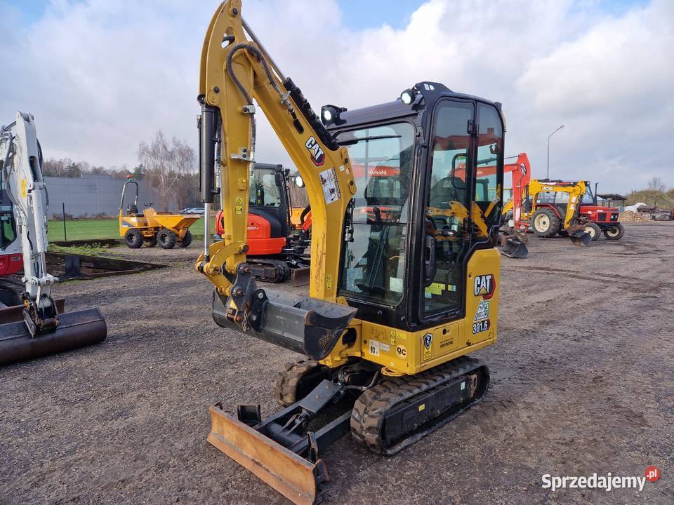 Minikoparka CAT 3016 przebieg 600mtg 2022r Ryżki