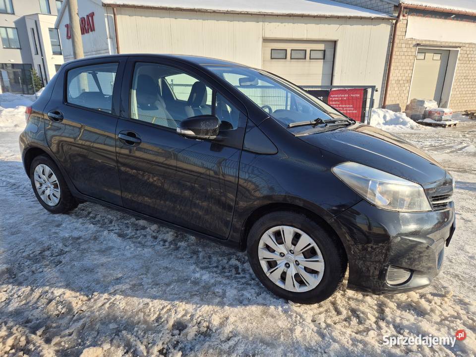 Toyota Yaris 2012r Salon Polska benzyna mazowieckie Warszawa