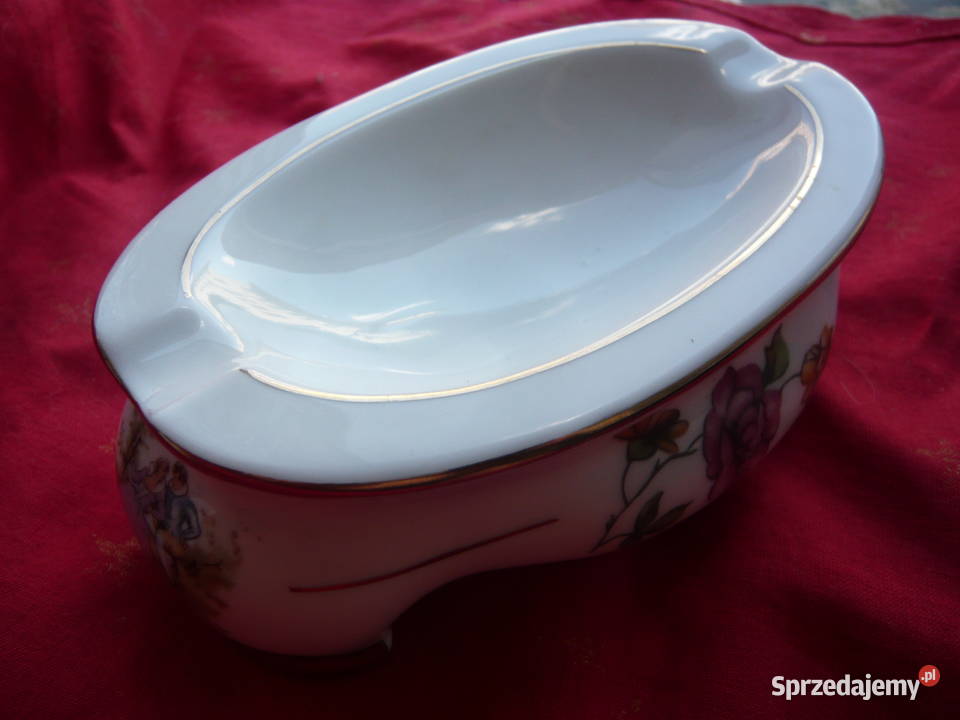 https://thumbs.img-sprzedajemy.pl/1000x901c/32/dc/ac/popielniczka-porcelanowa-stara-b-ladna-bialy-dom-ogrod-mazowieckie-warszawa-531035025.jpg
