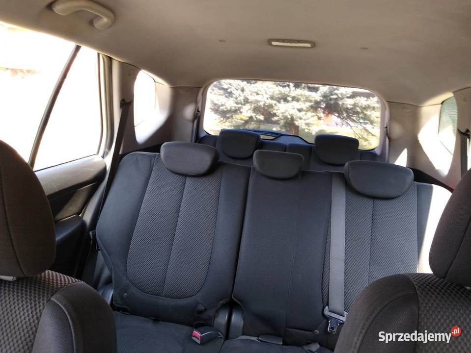 Kia Carens 7 osobowa 2009 srebrny