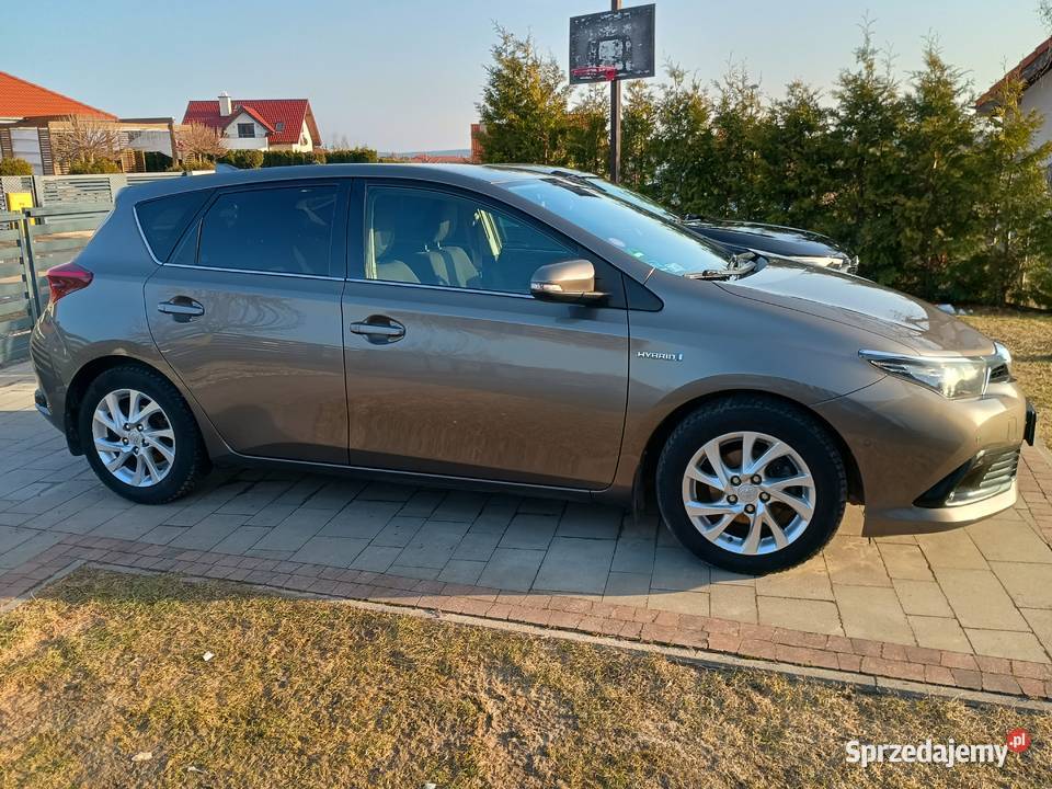 Toyota Auris II 18 Hybrid Salon Polska 1800cm3