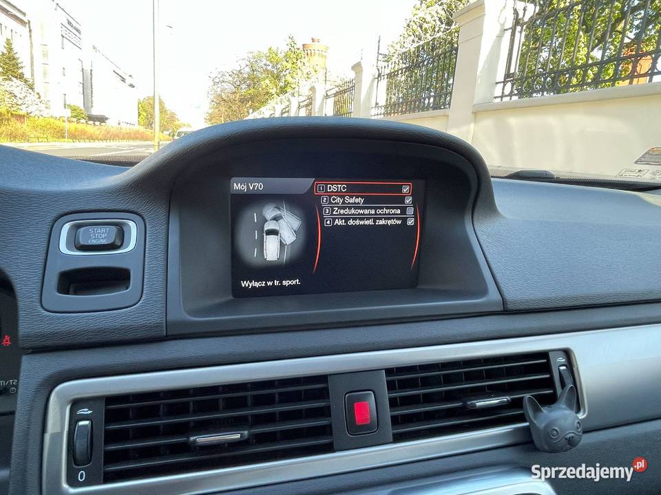 VOLVO V70 2013 D4 ZADBANE