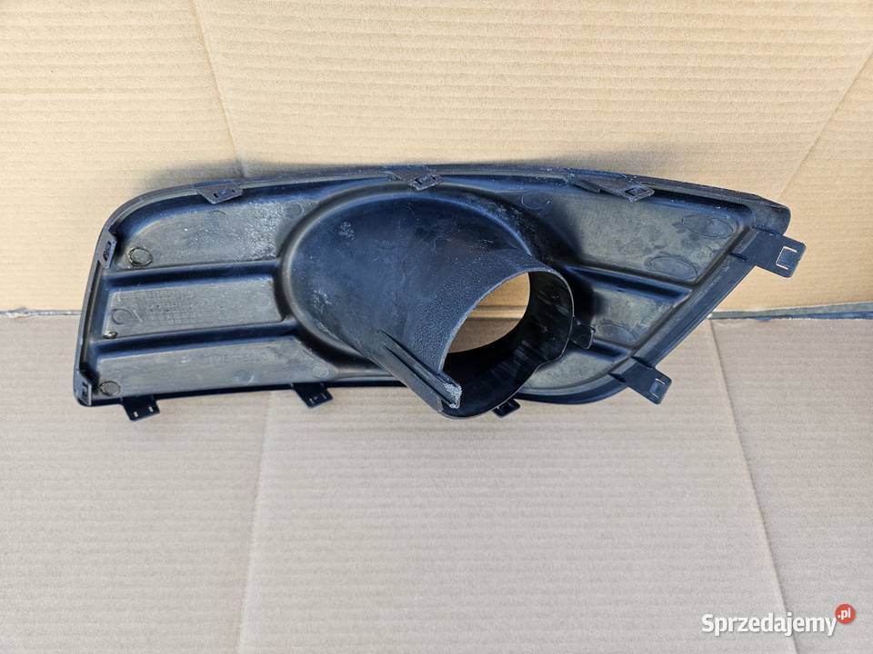 SUZUKI SX4 LIFT 0913 KRATKA PRAWA ZDERZAKA PRZÓD Atrapy sprzedam