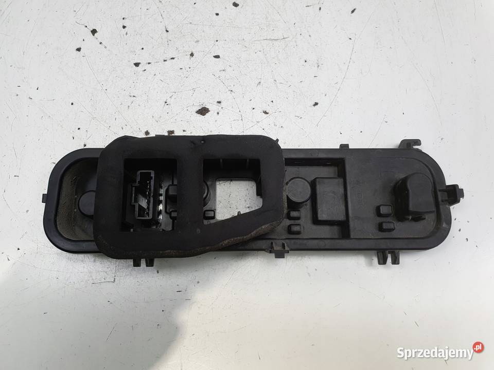 Dacia Logan II LIFT WKŁAD TYLNEJ LAMPY Lewy tył Janów