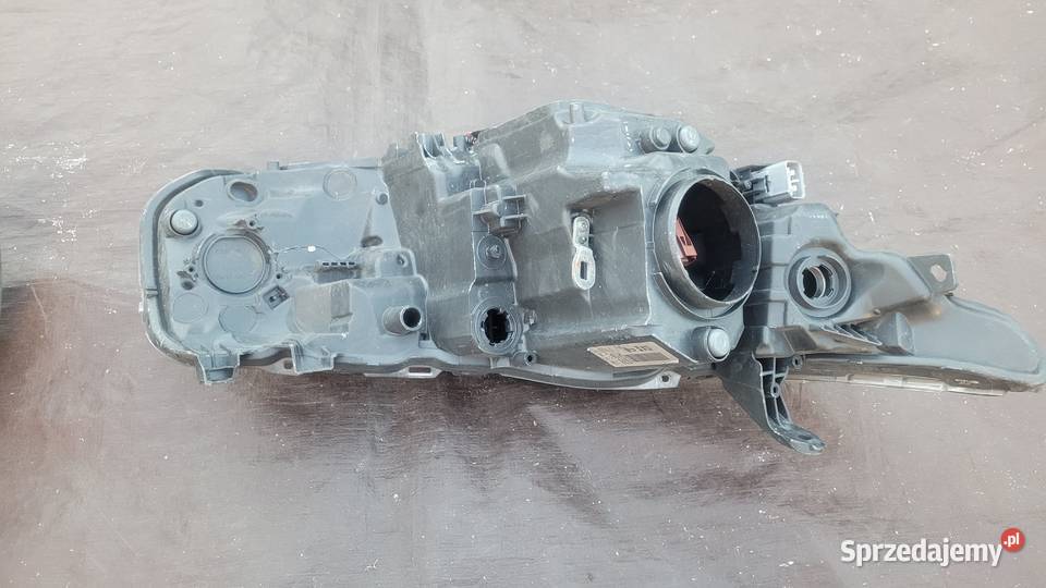 TOYOTA AURIS II LIFT REFLEKTOR LEWY LAMPA PRZÓD śląskie Ruda Śląska sprzedam