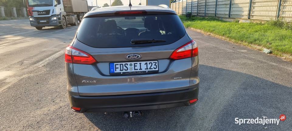 Focus 10 Ecoboost 125 sam parkuje Wodzisław Śląski