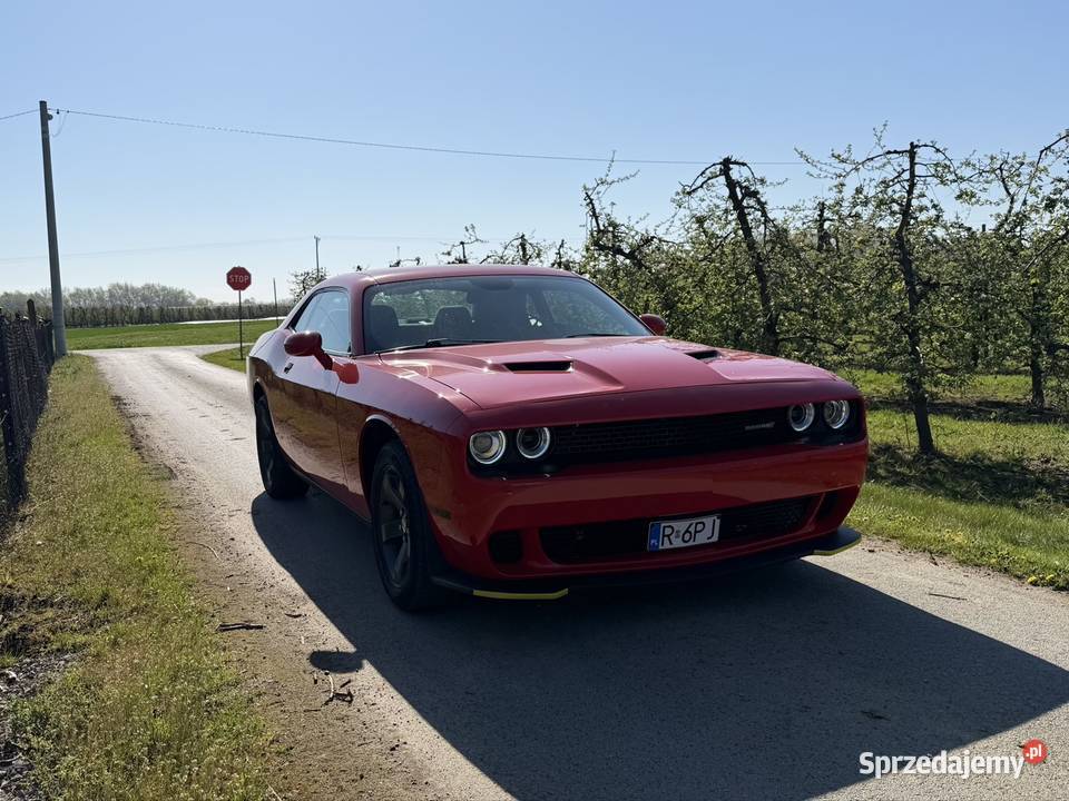 Dodge Challenger DOINWESTOWANY 229000km Sandomierz sprzedam