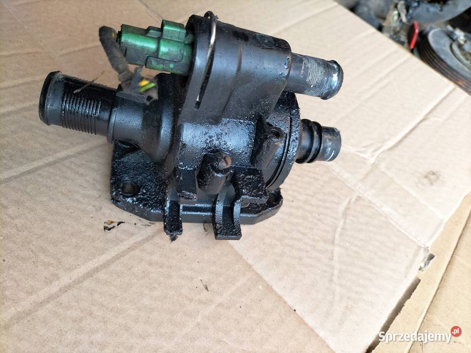 Citroen C3 Mk1 14HDI OBUDOWA TERMOSTATU