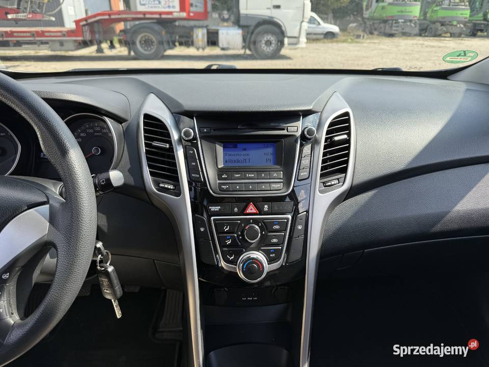 Hyundai i30 14 BENZYNA Klimatyzacja Ledy elektryczne lusterka