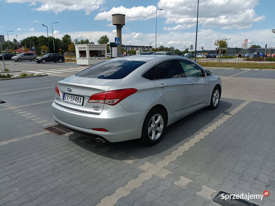 Sprzedam HYUNDAI I 40 17 CRDI SEDAN sprzedam