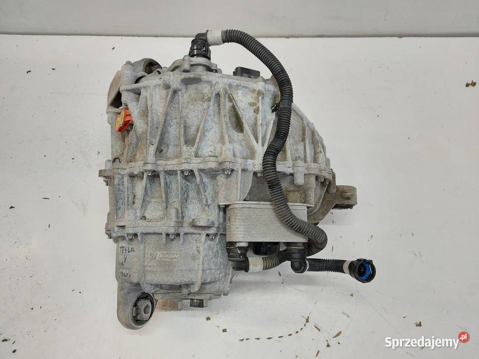 TESLA MODEL Y 2022r SILNIK ELEKTRYCZNY PRZÓD