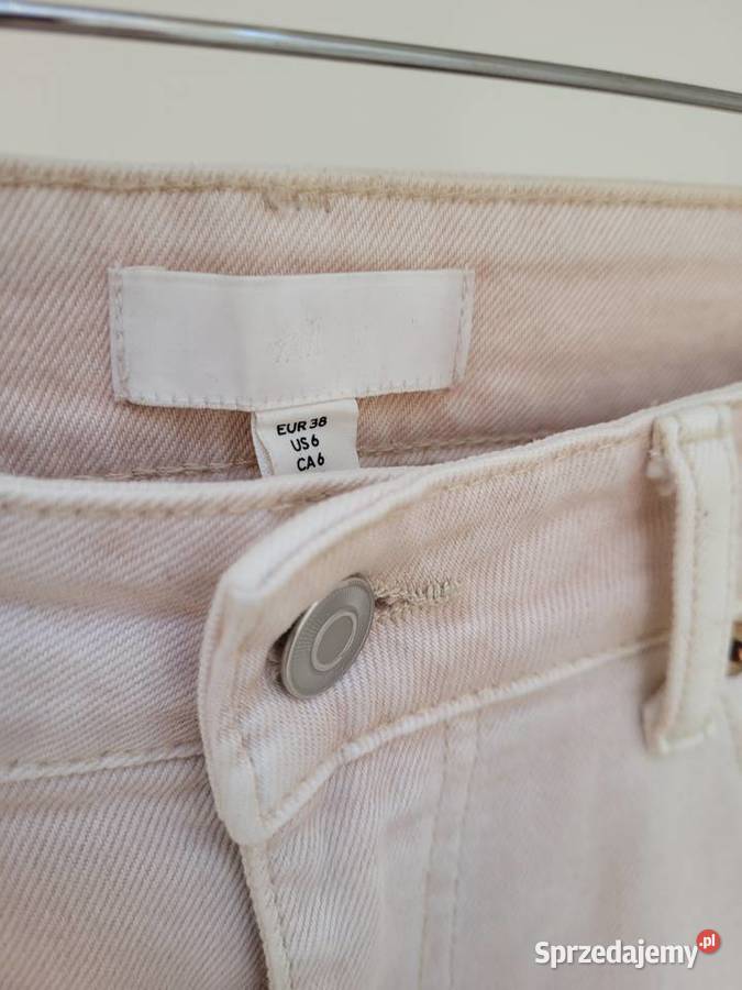 Kremowe beżowe jeansy straight mom jeans wysoki