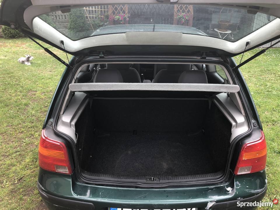 Volkswagen Golf IV 4 zielony 16 długie opłaty do Suchedniów sprzedam