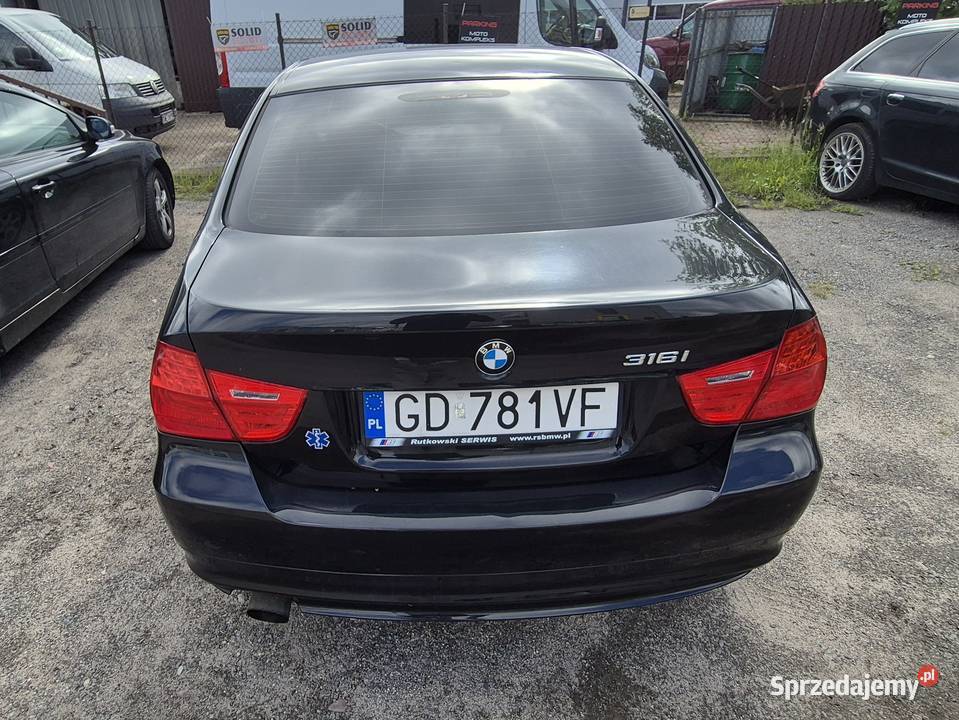 Syndyk sprzeda BMW 316i 16 nieuszkodzony sprzedam