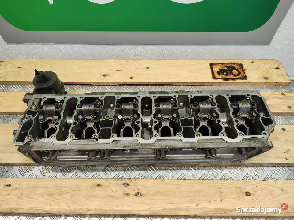 Pokrywa zaworów Fendt 716 Vario 04250595R Pozostałe