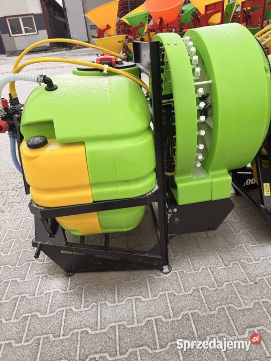 opryskiwacz sadowniczy 400l Zawieszane