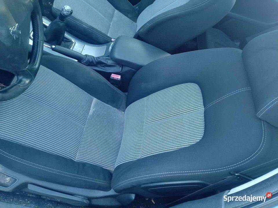 Komplet foteli z kanapa tylnia do peugeot 407sw wielkopolskie Szamocin