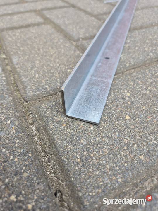 Kątownik zimno gięty ocynkowany dł 179 Dostępne Gubin