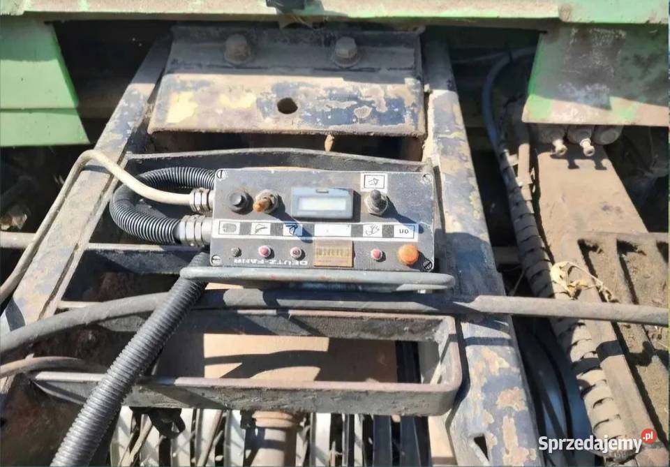 Prasę DeutzFahr 230 nieuszkodzony Augustów