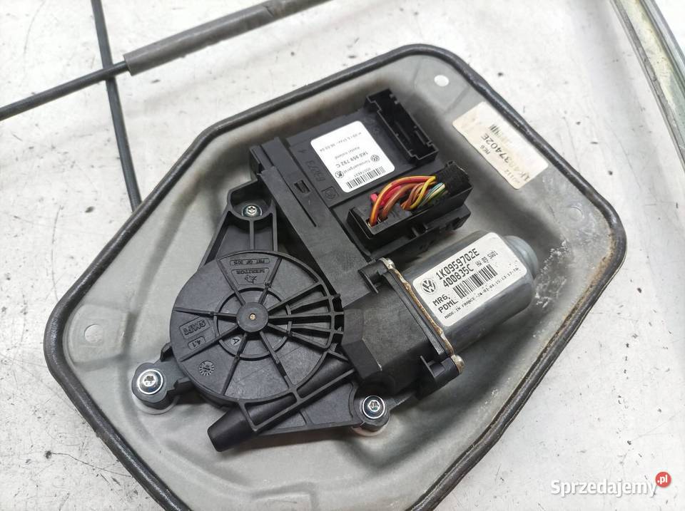 MECHANIZM SZYBY PRAWY PRZÓD 1K4837402E