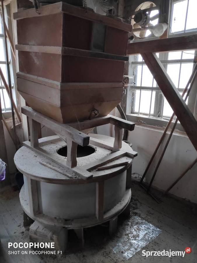 Wyposażenie komplet młyn zbożowy elektryczny Biznes i Przemysł Kraczewice Prywatne