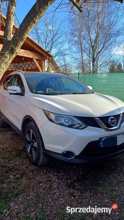 Perłowy Nissan Qashqai że szklanym dachem pełny VAT Kraków