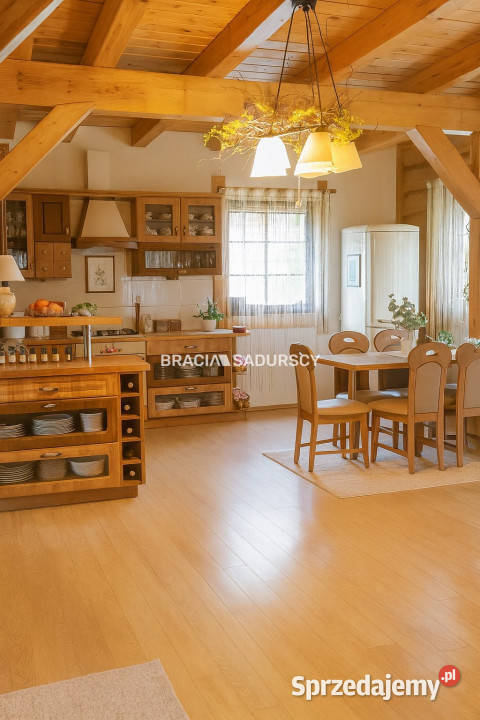 Dom wolnostojący Grzechynia 225m2 sprzedam