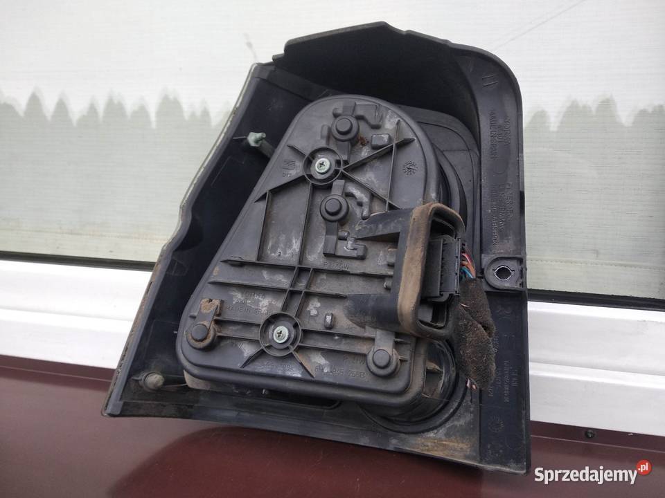 Seat Arosa LIFT FL lampa tył tylna prawa wkład osobowe Sieradz