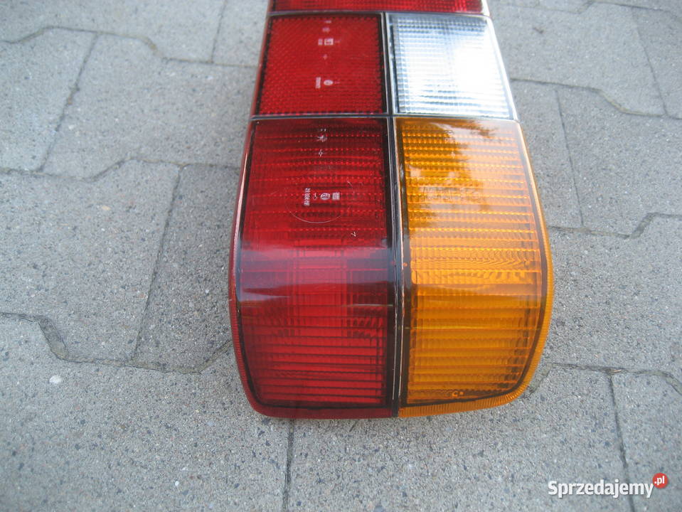 volvo 240 lampa tył prawa hella Rakoniewice