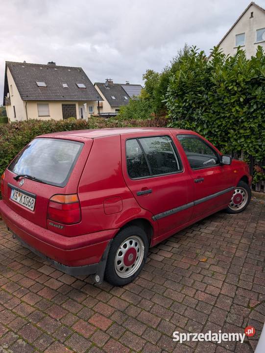Volkswagen Golf III 18 75 hatchback 161 000 Książenice