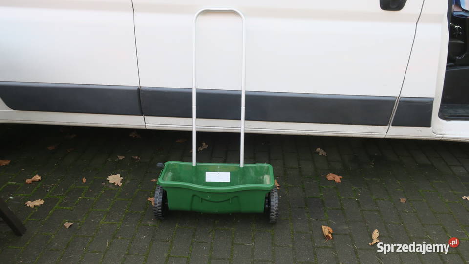 Siewnik do trawy nawozu sprzedam