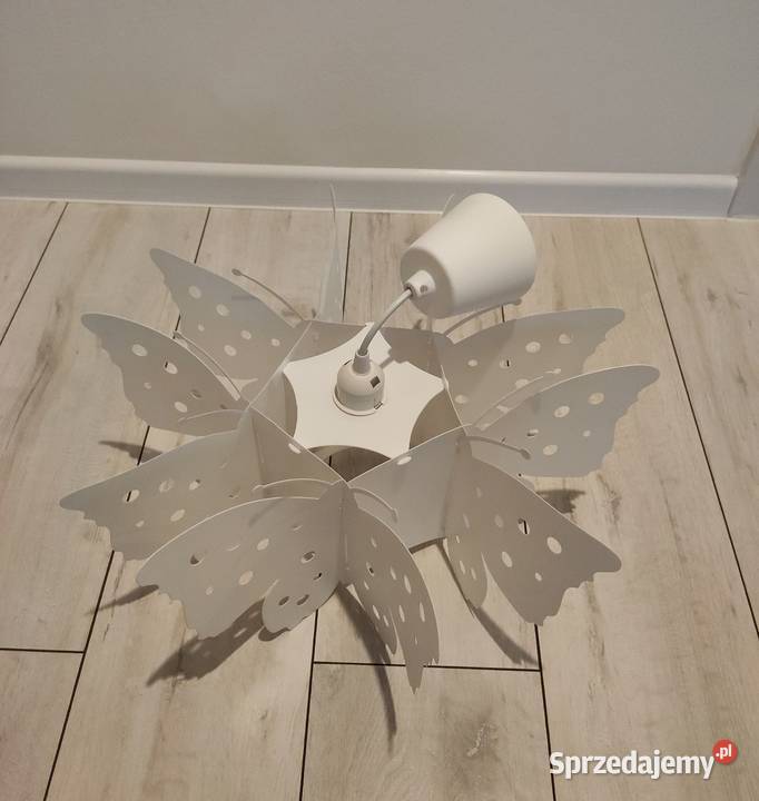 Dziecięcy żyrandol motyle biały Zabrodzie