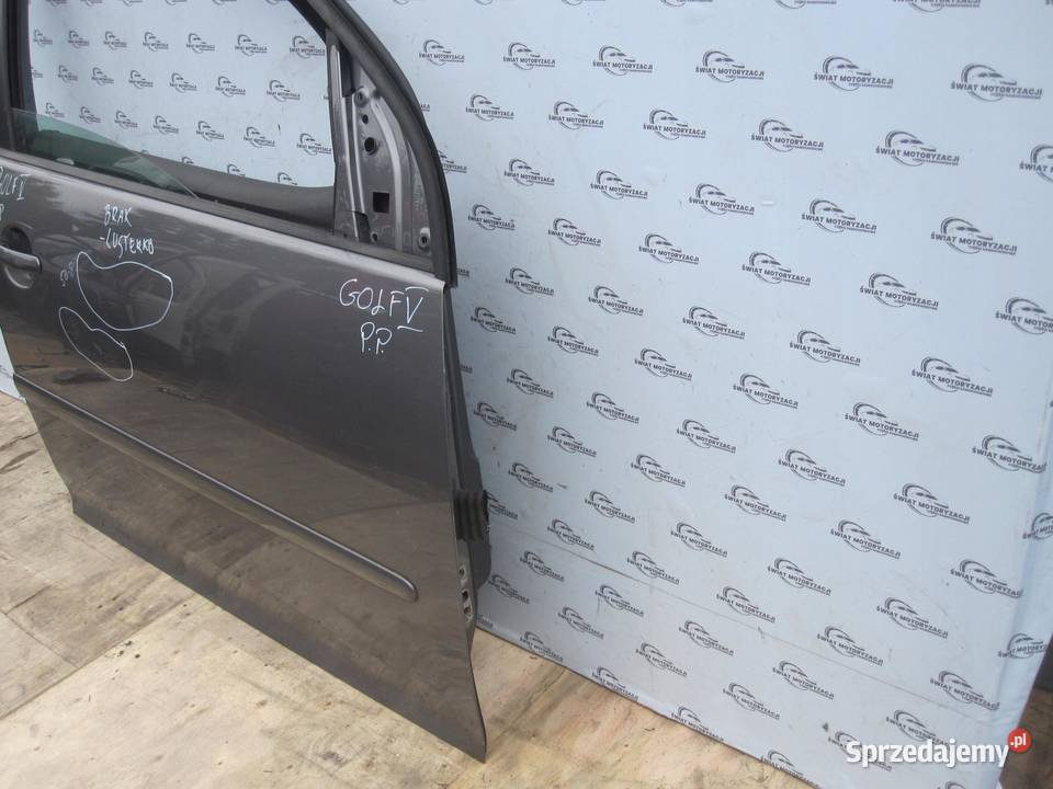 VW GOLF V 07r drzwi prawe przód świętokrzyskie