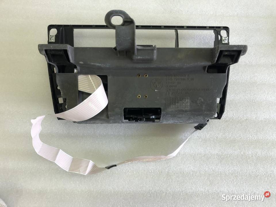 SCHOWEK KONSOLI RADIA TELEFONU 8261060 BMW E65 Schowki, półki wielkopolskie
