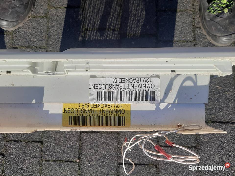 Szyberdach z wentylatorem 12V do przyczepy Skokowa